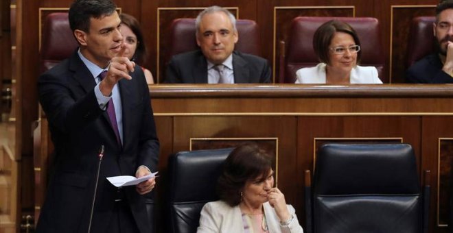 Pedro Sánchez durante la sesión de control al Gobierno de este miércoles. (EFE)