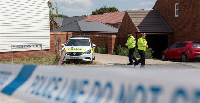 Vista de la zona acordonada por la policía en Amesbury (Reino Unido) en donde dos personas fueron envenenadas con un agente nervioso. / EFE