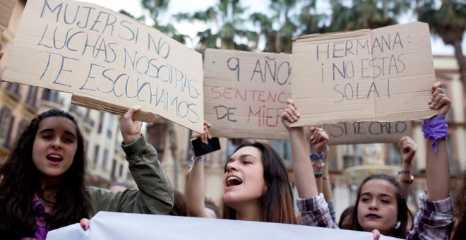 Manifestación en Málaga contra la sentencia de 'La Manada'. EFE/Carlos Díaz/Archivo
