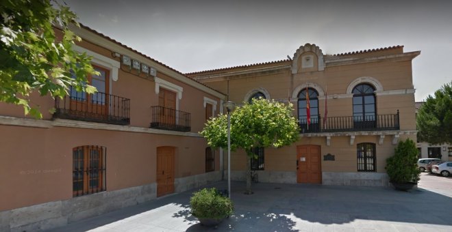 Fachada del Ayuntamiento de Tudela de Duero, Valladolid. / Google Maps