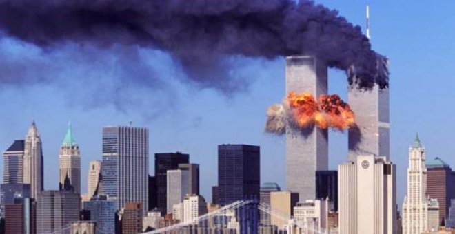 Las Torres Gemelas durante el atentado del 11-S en Nueva York.