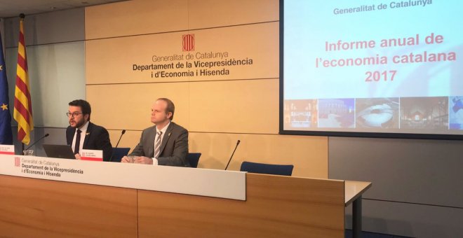 El vicepresident de la Generalitat i conseller d'Economia, Pere Aragonès, presentant l'Informe Anual de l'Economia Catalana 2017, aquest diumenge a Barcelona. / Generalitat de Catalunya.