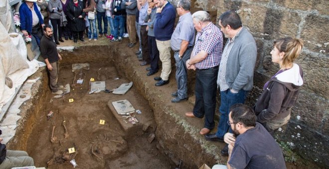 Exhumación de tres guerrilleros del destacamento de Manolo Bello. Foto: Óscar Rodríguez, de la ARMH del