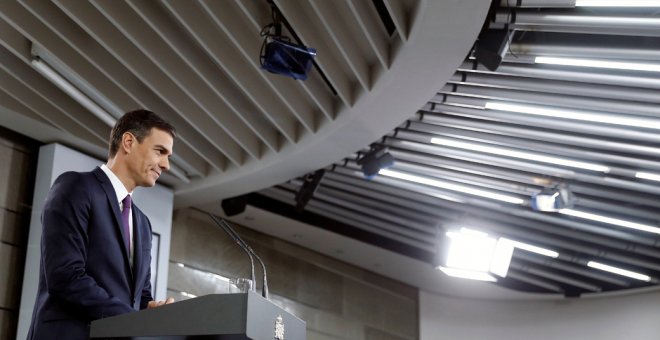 El presidente del Ejecutivo, Pedro Sánchez, durante su comparecencia en el Palacio de La Moncloa en la que ha hecho un balance de su gestión. EFE/Emilio Naranjo