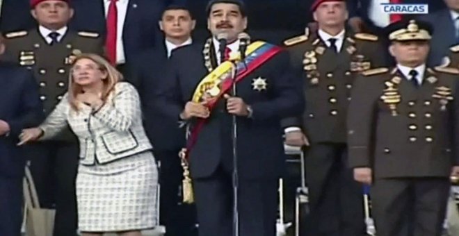 El presidente de Venezuela, Nicolás Maduro, en el momento del ataque, en una imagen captada por una cámara de televisión. EFE