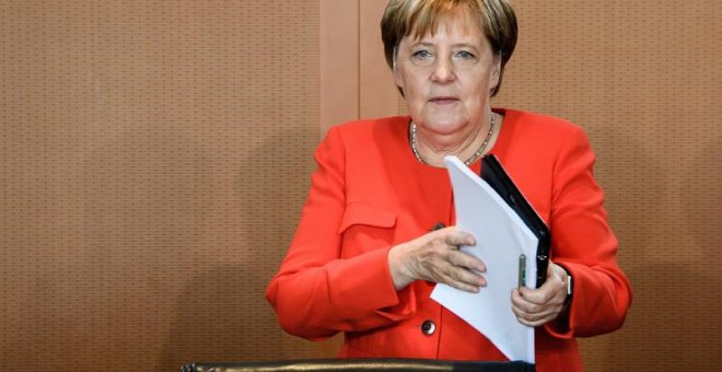 La canciller alemana, Angela Merkel, en el Consejo de Ministros en Berlín el pasado miércoles./ EFE (Clemens Bilan