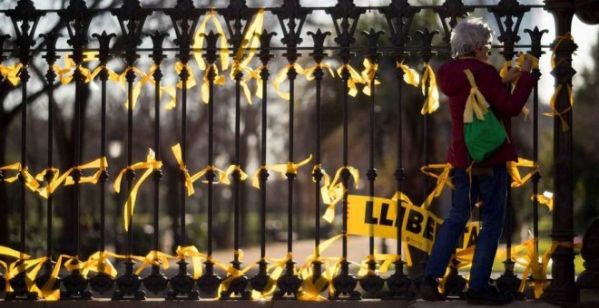 Lazos amarillos colocados en Catalunya. EFE/Archivo