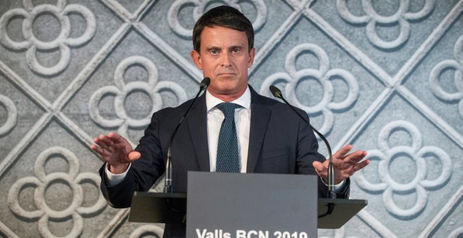 L'exprimer ministre francès Manuel Valls, en la seva conferència d'aquest dimarts en què ha anunciat la seva candidatura a les properes eleccions municipals a Barcelona. EFE / Quique García.