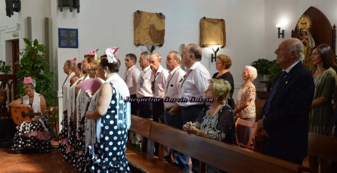 El ex teniente coronel de la Guardia Civil Antonio Tejero (el primero por la derecha), condenado por su participación en el intento de golpe de Estado del 23-F, en el acto del pasado 12 de octubre.  FOTO. JAQUELINE GARCÍA GARCÍA