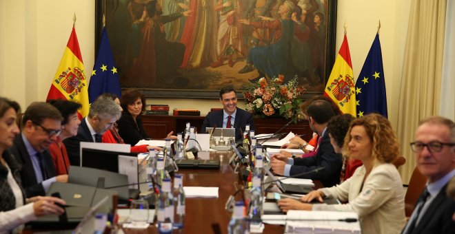 El presidente del Gobierno, Pedro Sánchez, preside la reunión del Consejo Ministros.POOL MONCLOA/Fernando Calvo