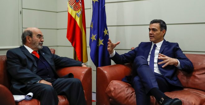 El presidente del Gobierno, Pedro Sánchez, durante la reunión que mantuvo en el Senado con el director general de la Organización de las Naciones Unidas para la Alimentación y la Agricultura (FAO), José Graziano da Silva, en de la sesión inaugural de la I