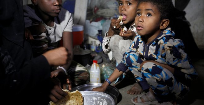 Los niños desplazados de la ciudad portuaria de Hodeidah  |  Archivo/Reuters