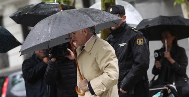 Bárcenas llega a la Audiencia Nacional para saber si ingresa ya en prisión. EUROPA PRESS/Archivo