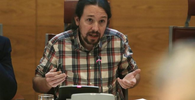 El secretario general de Podemos, Pablo Iglesias, comparece en la Comisión de investigación sobre la financiación de los partidos políticos, esta mañana en el Senado. EFE/J.J. Guillen