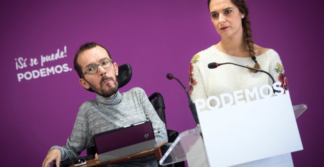 El secretario de Organización de Podemos, Pablo Echenique, y la coportavoz de la Ejecutiva de Podemos, Noelia Vera, en rueda de prensa tras el Consejo de Podemos - EFE/Luca Piergiovanni