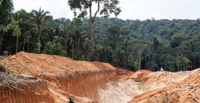 Desactivación de yacimientos ilegales de oro y casiterita en el estado brasileño de Pará./Instituto Brasileño del Medio Ambiente y de los Recursos Naturales Renovables (IBAMA).