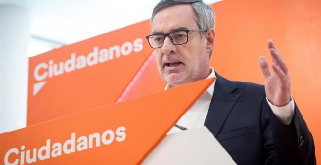 El secretario general de Ciudadanos (Cs), José Manuel Villegas, comparece ante los medios tras la reunión del Comité Ejecutivo del partido. (LUCA PIERGIOVANNI | EFE)