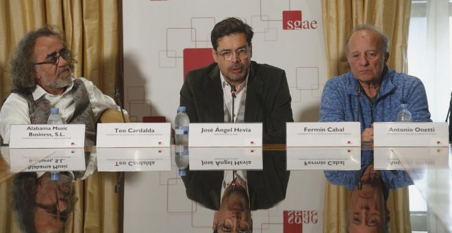En el centro de la imagen, José Ángel Hevia, actual presidente de la SGAE./ EUROPA PRESS