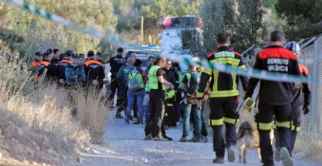 Imagen de las labores de búsqueda de los dos hermanos asesinados en Godella. /EFE