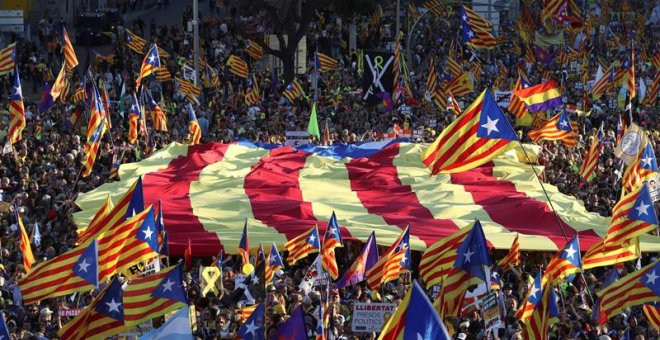 La manifestación contra el juicio al 'procés', este sábado en Madrid. EFE/J.J GUILLÉN