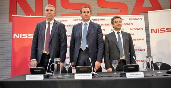 En rueda de prensa el presidente de Nissan Europa, el responsable de fabricación de la alianza Renault-Nissan y el consejero director general de Nissan Motor Ibérica. Europa Press