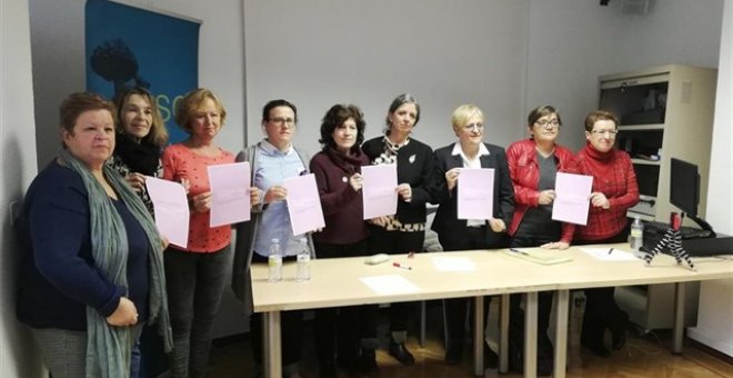 Presentación de la 'Agenda feminista contra la práctica del alquiler de vientres y la prostitución'. E.P.