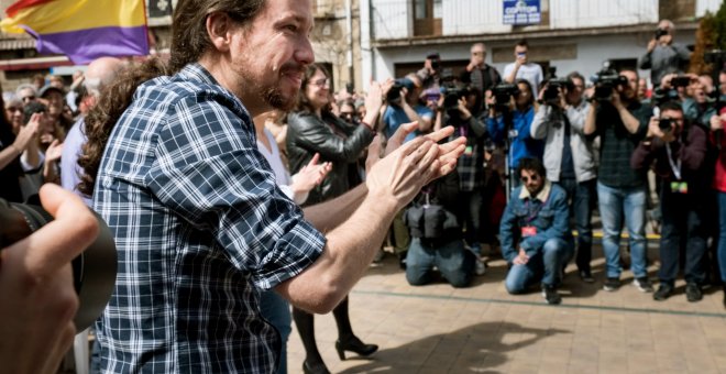 16/04/2019.- El candidato de Unidas Podemos a la Presidencia del Gobierno, Pablo Iglesias, durante un acto de campaña electoral este martes en el municipio riojano de Nalda. / EFE