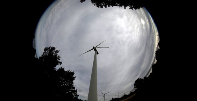 Aerogeneradores de Iberdrola en el parque eólico de Moranchon (Guadalajara). REUTERS / Sergio Perez