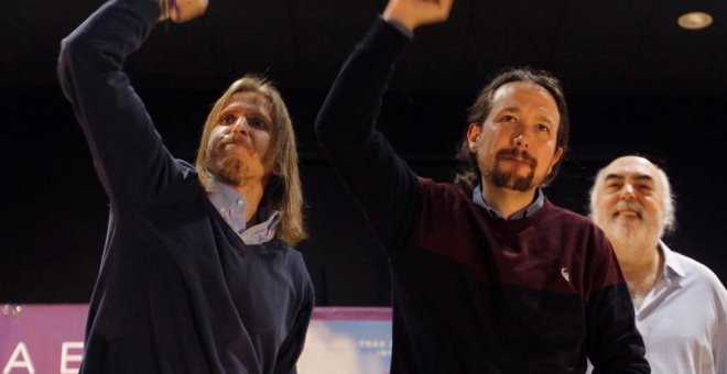 El secretario general de Unidas Podemos, Pablo Iglesias, junto al candidato a la presidencia de la Junta de Castilla y León, Pablo Fernández. / EFE