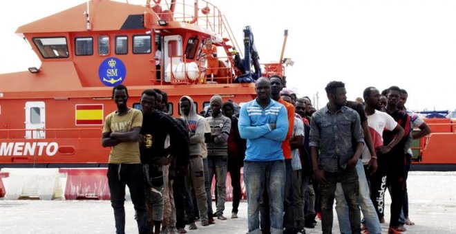 Llegada al puerto de Motril (Granada) de 110 inmigrantes de origen subsahariano el 3 de julio. /EFE