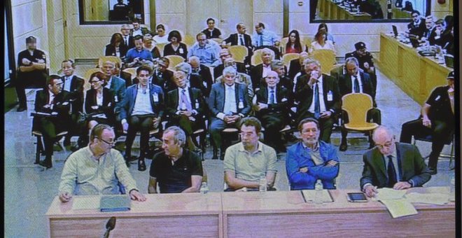 Vista del monitor habilitado en la sala de prensa de la Audiencia Nacional que facilita la señal institucional del juicio por la salida a Bolsa de Bankia. La Fiscalía Anticorrupción ha elevado este lunes su petición de condena para el expresidente de la e