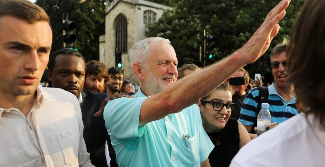 25/07/2019 - El líder del Partido Laborista Jeremy Corbyn durante una manifestación en Londres. / REUTERS - SIMON DAWSON