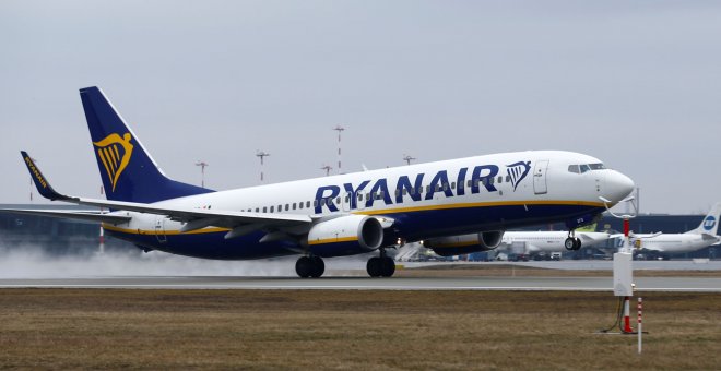 Ryanair hará frente a varias huelgas de trabajadores en los próximos días tras anunciar cierres y reducción de plantilla. / Reuters