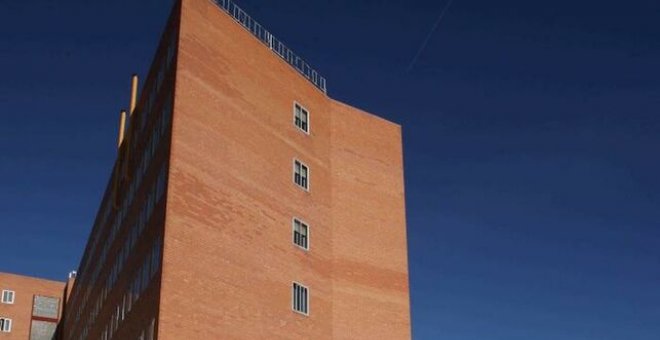 Imagen de la fachada del Hospital Universitario Arnau de Vilanova de Lleida, en el que el niño ingresó en un primer momento | EFE