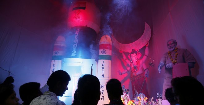 Imagen de promoción sobre la aventura espacial de India. REUTERS/Amit Dave