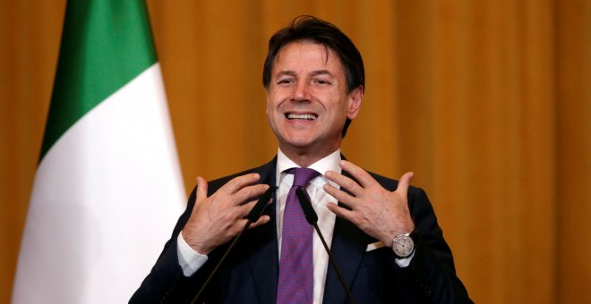 Giuseppe Conte, primer ministro de Italia, durante una rueda de prensa. REUTERS/Florion Goga