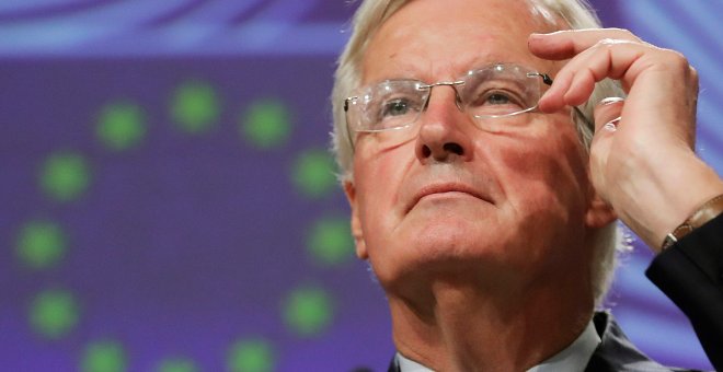 El principal negociador de la UE, Michael Barnier, durante una rueda de prensa. EFE/OLIVIER HOSLET