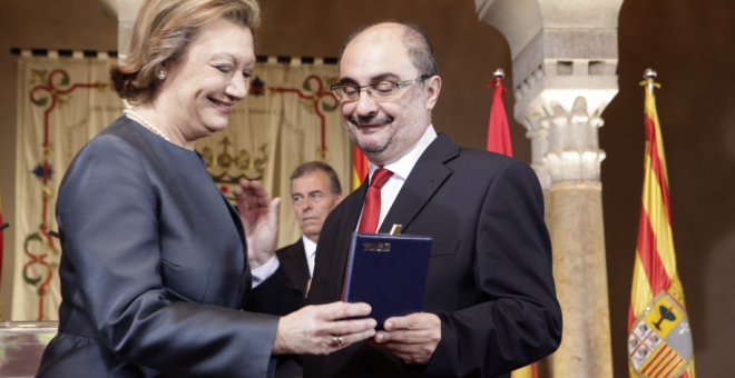 Javier Lambán sucedió a Luisa Fernanda Rudi al frente del Gobierno de Aragón en julio de 2015.