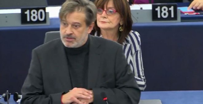El eurodiputado socialista javier Moreno durante el discurso que ha querido boicotear Tertsch.