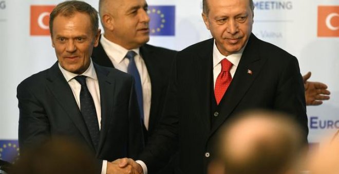 El presidente del Consejo Europeo, Donald Tusk, junto al presidente turco, Recep Tayyip Erdogan, en una imagen de 2018.-EFE