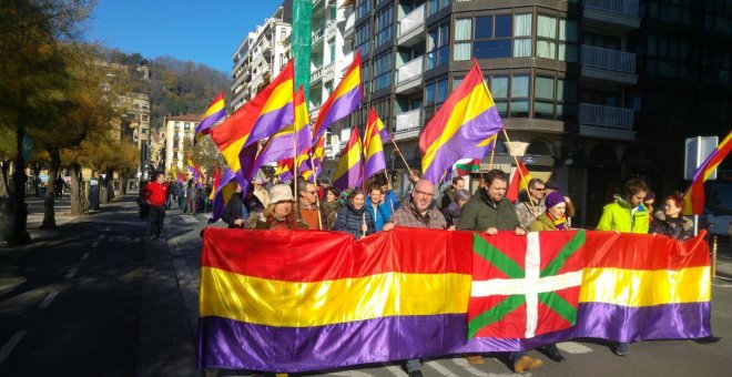 Movilización realizada en 2017 por la Junta Republicana de Euskadi coincidiendo con el día de la Constitución. JUNTA REPUBLICANA DE EUSKADI