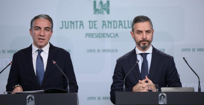 Elías Bendodo y Juan Bravo. Europa Press
