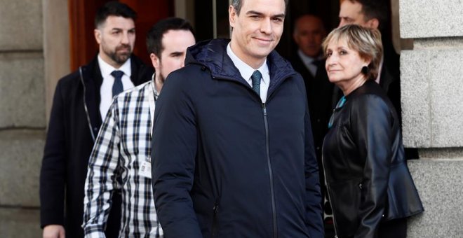 El presidente del Gobierno en funciones, Pedro Sánchez, abandona el Congreso de los Diputados