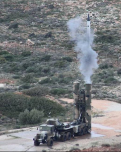Disparo de prueba del sistema S-300 en la isla de Creta, Grecia. SPUTNIK