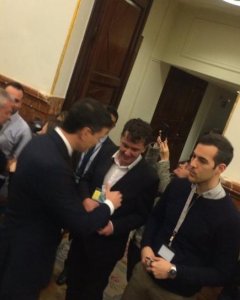 Pedro Sánchez a su salida de la sesión de investidura en el Congreso de los Diputados