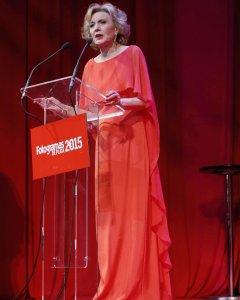 La actriz Marisa Paredes tras recibir el galardón a 'Toda una vida',.- EFE