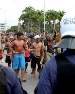 Protesta de comunidades indígenas en Brasilia para reivindicar sus derechos. EVARISTO SA (AFP)