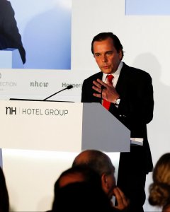 El consejero delegado de NH Hotel Group, Federico Gonzalez Tejera, durante la rueda de prensa de la compañía. REUTERS/Paul Hanna