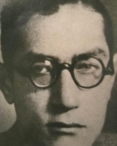 Luis Rosales.