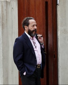 Álvaro Pérez Alonso (d), el 'Bigotes', a su llegada  a la Audiencia Nacional en San Fernado de Henares. EFE/Emilio Naranjo